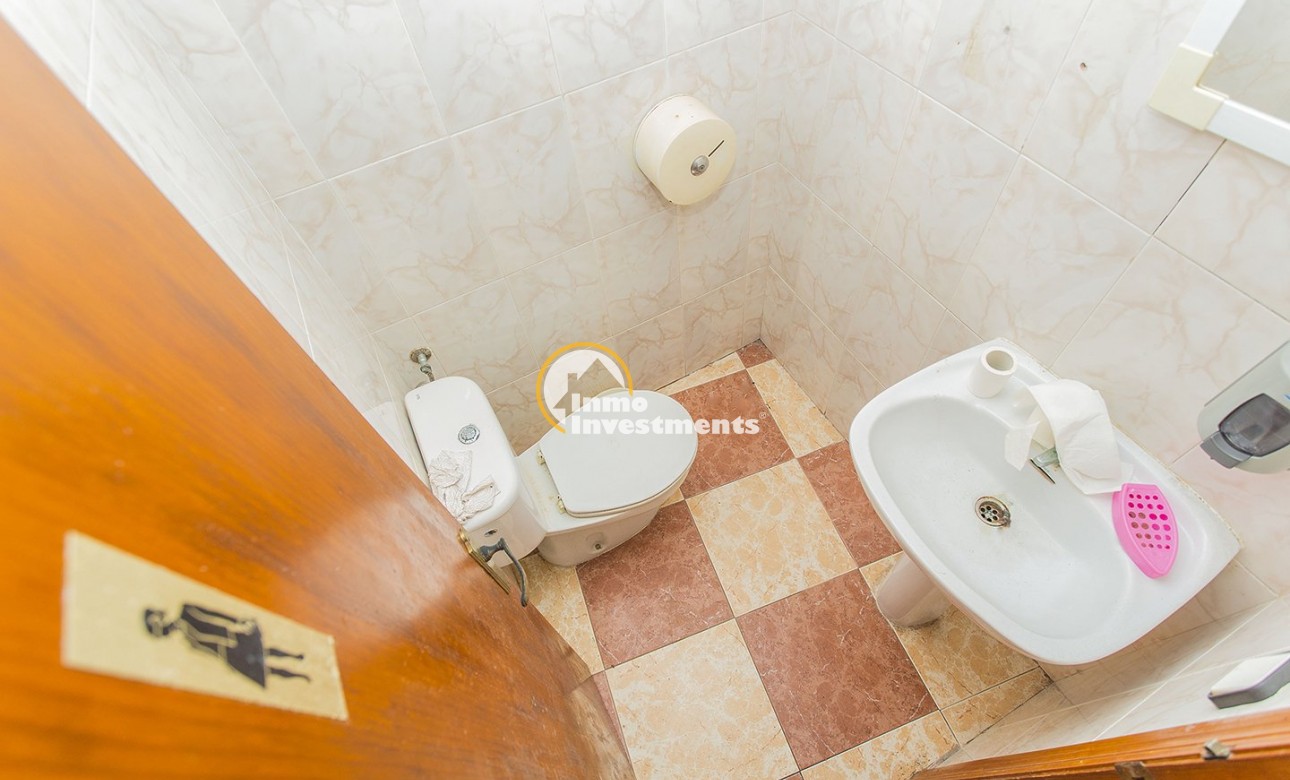 Reventa - Local comercial - La Mata - La Mata Center