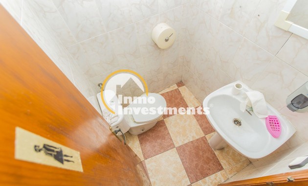 Reventa - Local comercial - La Mata - La Mata Center