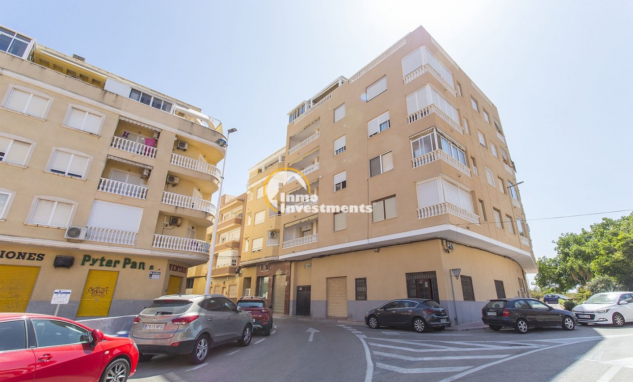 Reventa - Local comercial - La Mata - La Mata Center