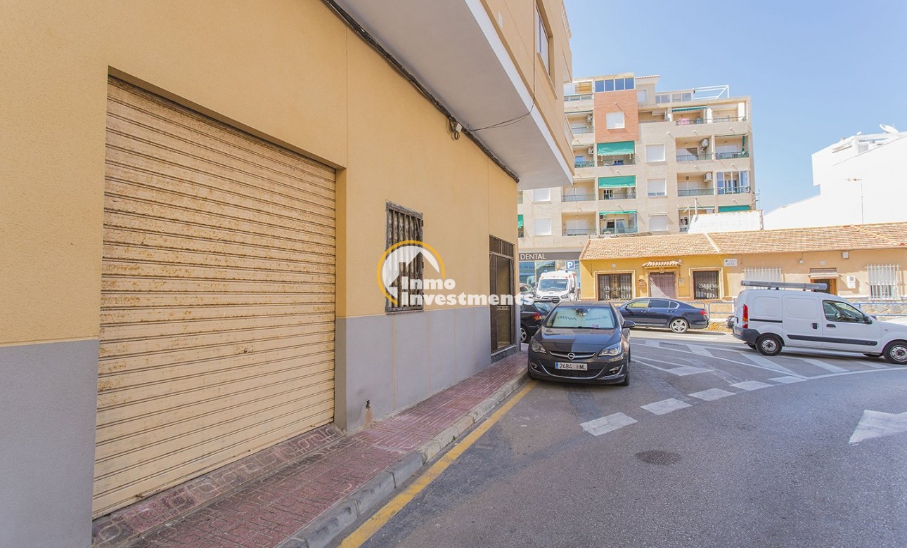 Reventa - Local comercial - La Mata - La Mata Center
