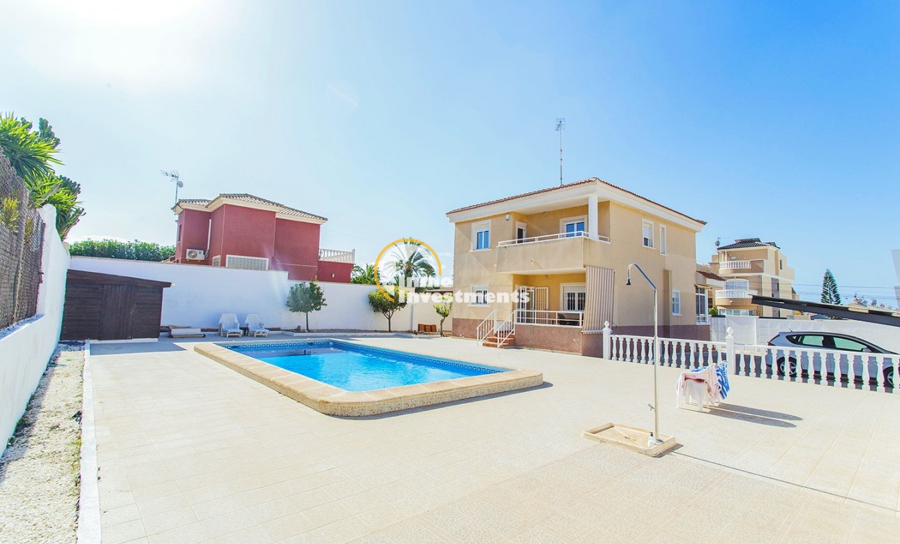 Reventa - Chalet independiente - Torrevieja - Aguas Nuevas