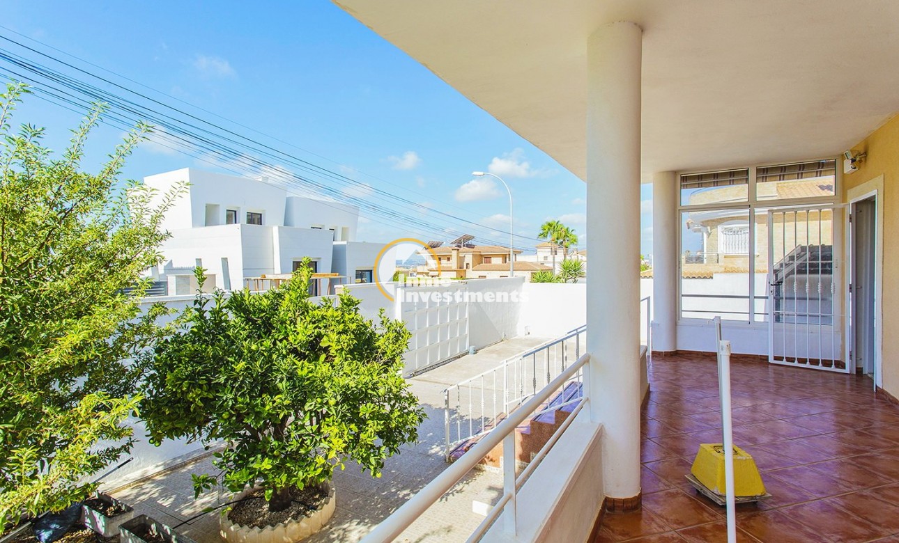 Reventa - Chalet independiente - Torrevieja - Aguas Nuevas