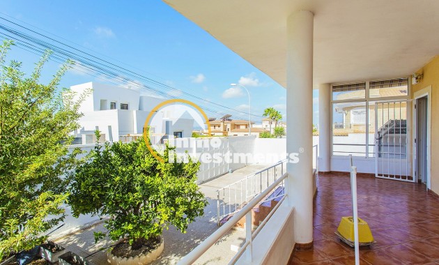 Reventa - Chalet independiente - Torrevieja - Aguas Nuevas