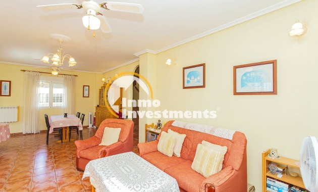 Reventa - Chalet independiente - Torrevieja - Aguas Nuevas