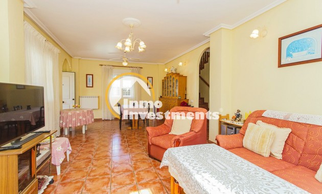 Reventa - Chalet independiente - Torrevieja - Aguas Nuevas