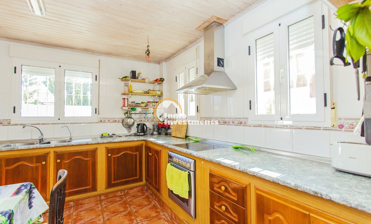 Reventa - Chalet independiente - Torrevieja - Aguas Nuevas