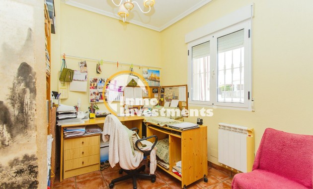 Reventa - Chalet independiente - Torrevieja - Aguas Nuevas