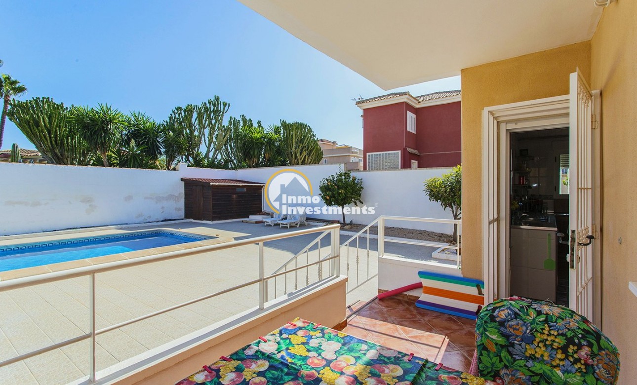 Reventa - Chalet independiente - Torrevieja - Aguas Nuevas