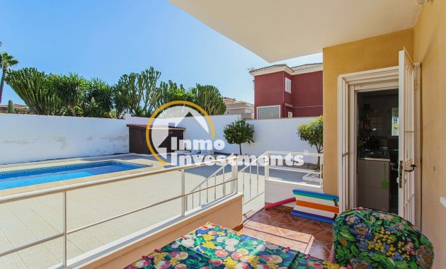 Reventa - Chalet independiente - Torrevieja - Aguas Nuevas