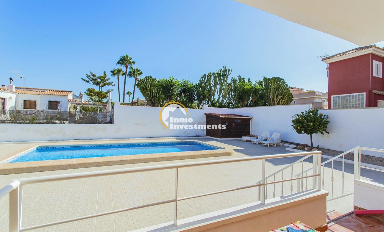Reventa - Chalet independiente - Torrevieja - Aguas Nuevas