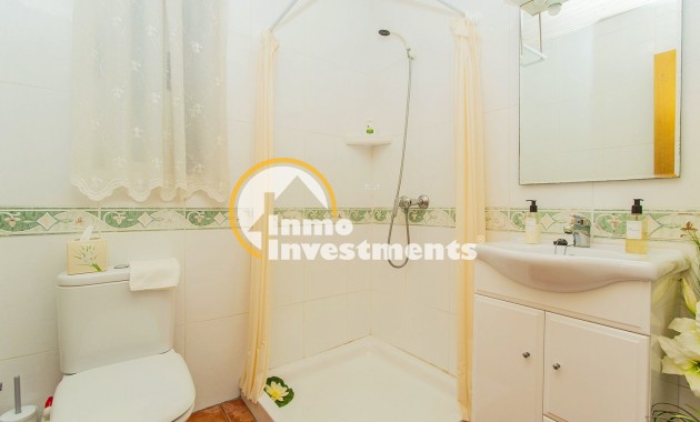 Reventa - Chalet independiente - Torrevieja - Aguas Nuevas