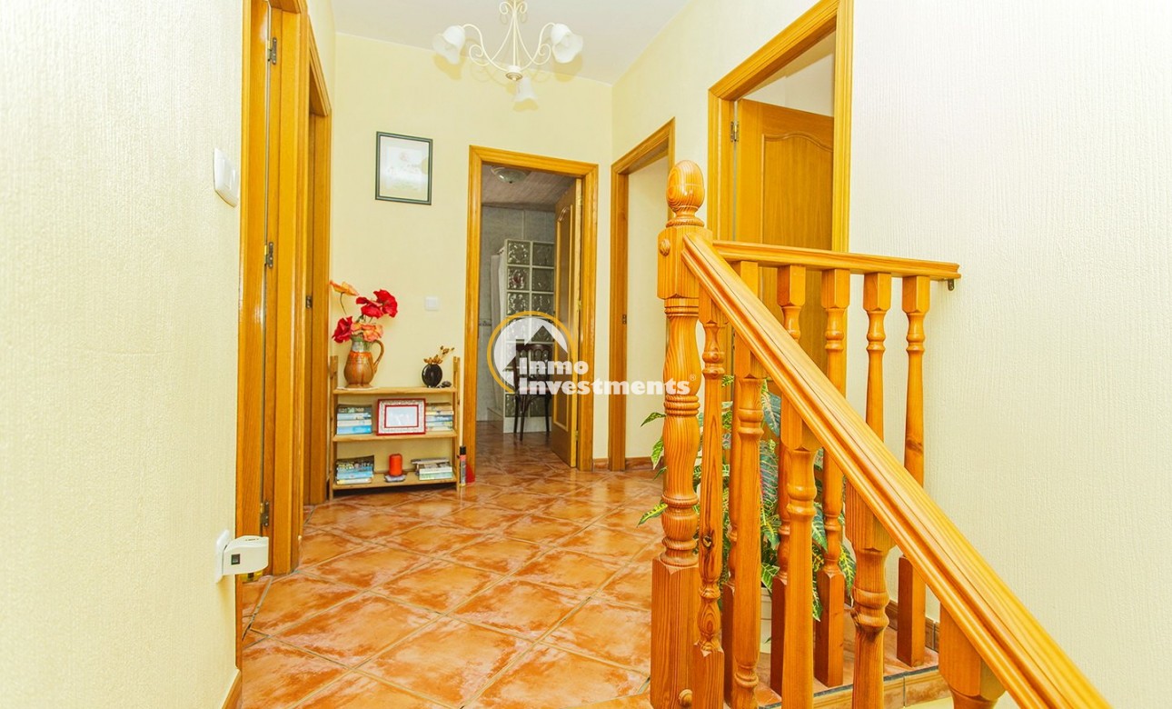 Reventa - Chalet independiente - Torrevieja - Aguas Nuevas