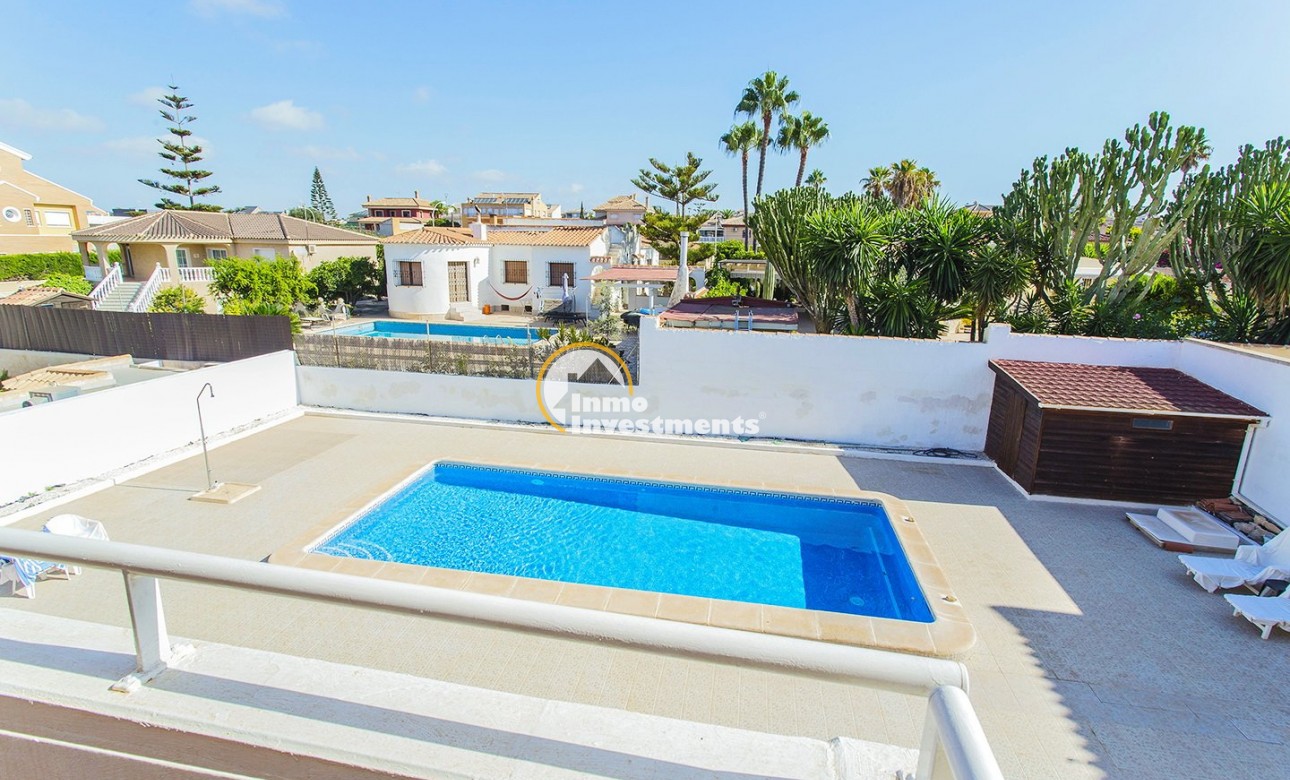 Reventa - Chalet independiente - Torrevieja - Aguas Nuevas