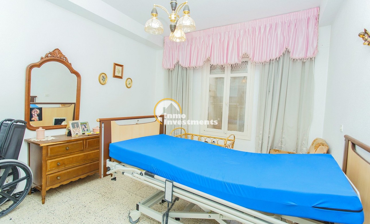 Resale - Apartment - Guardamar del Segura - Pueblo