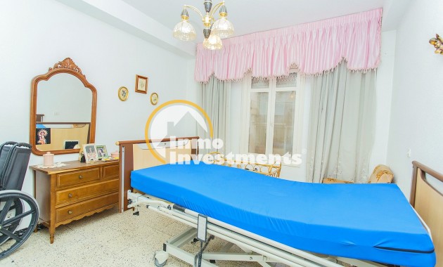 Resale - Apartment - Guardamar del Segura - Pueblo