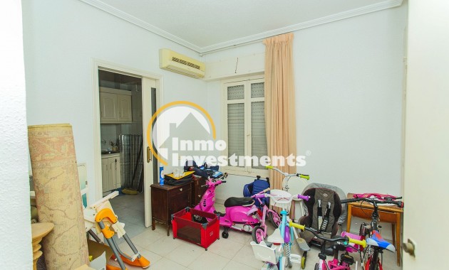 Resale - Apartment - Guardamar del Segura - Pueblo