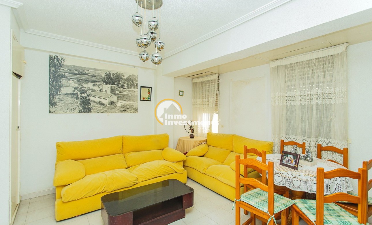 Resale - Apartment - Guardamar del Segura - Pueblo