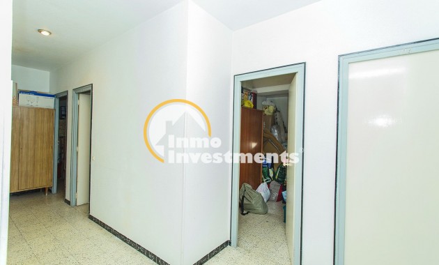Resale - Apartment - Guardamar del Segura - Pueblo