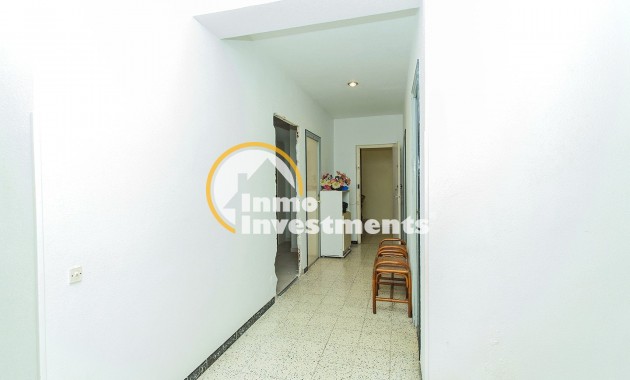 Resale - Apartment - Guardamar del Segura - Pueblo