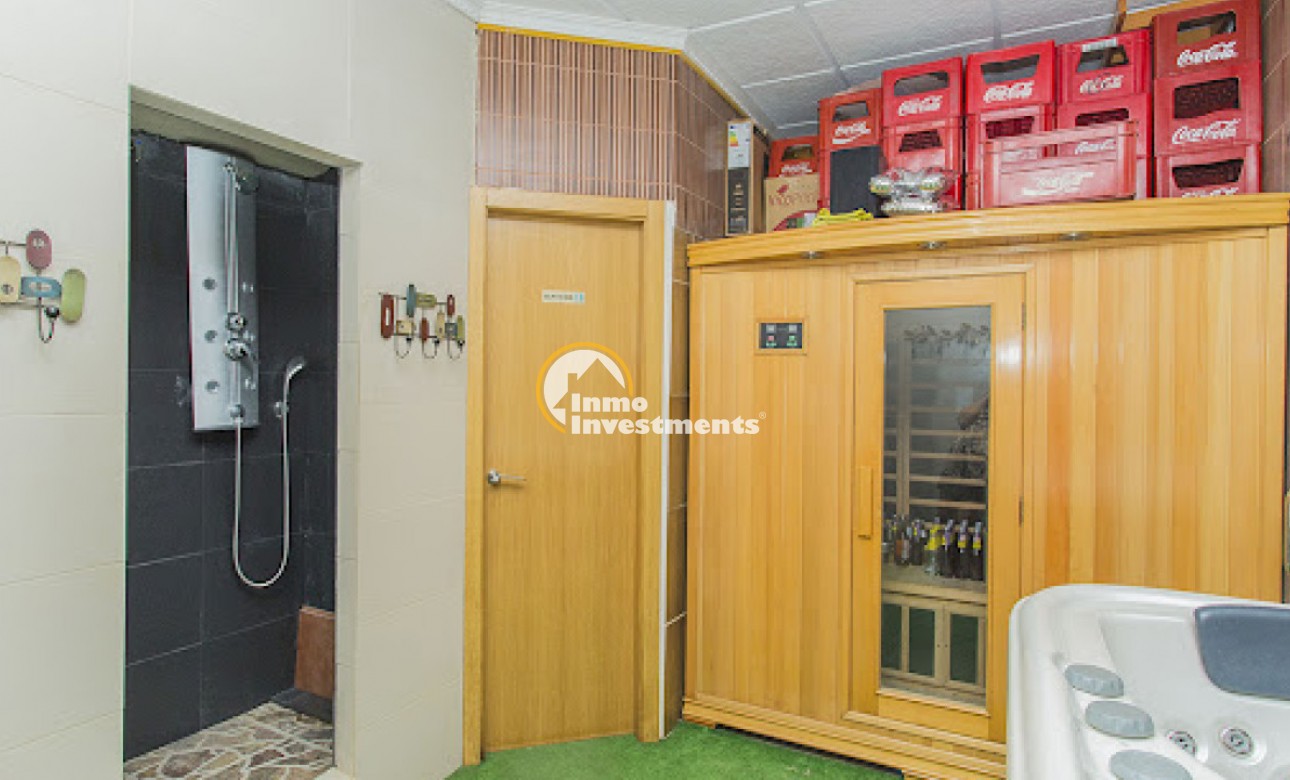 Resale - Commercial - Torrevieja - Center Torrevieja