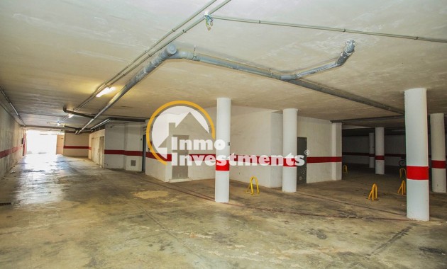 Resale - Garage - La Mata - Los Europeos