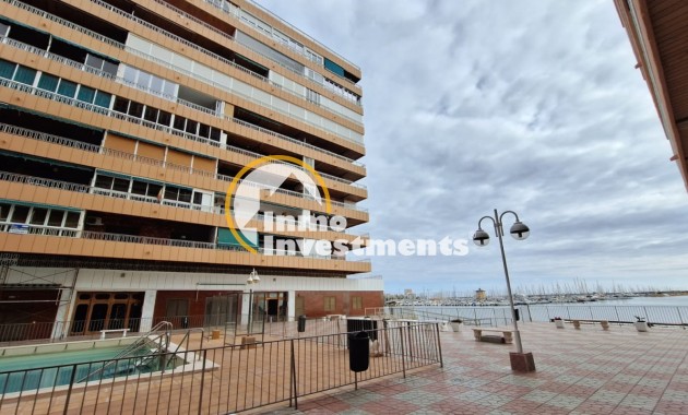Resale - Apartment - Torrevieja - Acequion