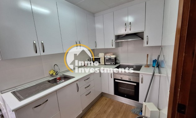 Resale - Apartment - Torrevieja - Acequion