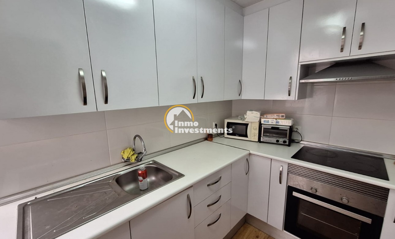 Resale - Apartment - Torrevieja - Acequion