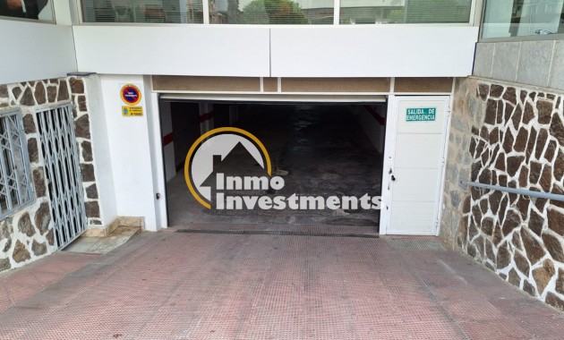 Resale - Apartment - Torrevieja - Acequion