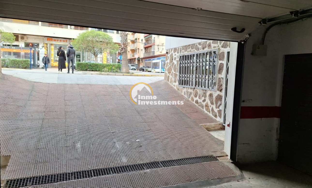 Resale - Apartment - Torrevieja - Acequion