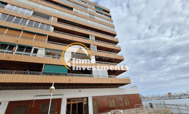 Resale - Apartment - Torrevieja - Acequion