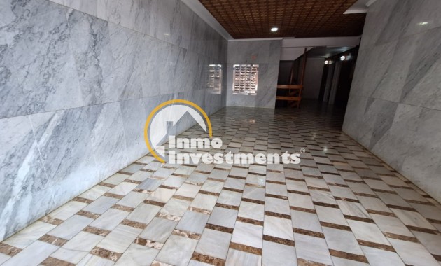 Resale - Apartment - Torrevieja - Acequion
