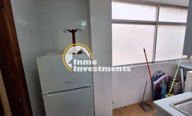 Resale - Apartment - Torrevieja - Acequion