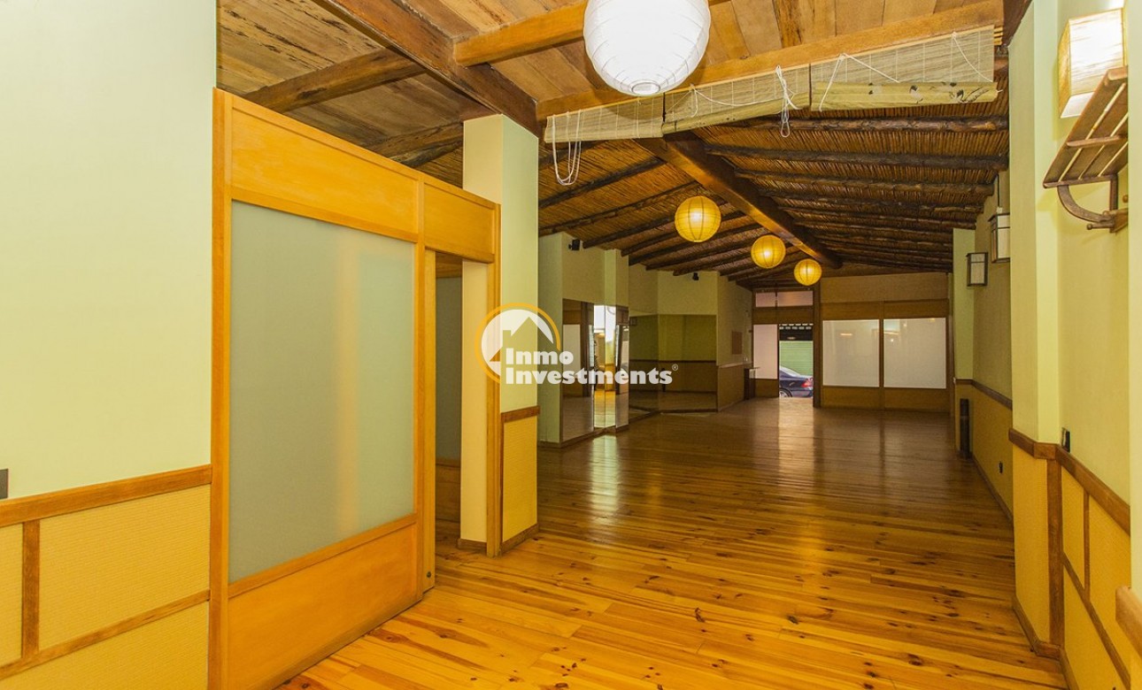 Resale - Commercial - Torrevieja - Center Torrevieja