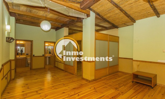 Resale - Commercial - Torrevieja - Center Torrevieja