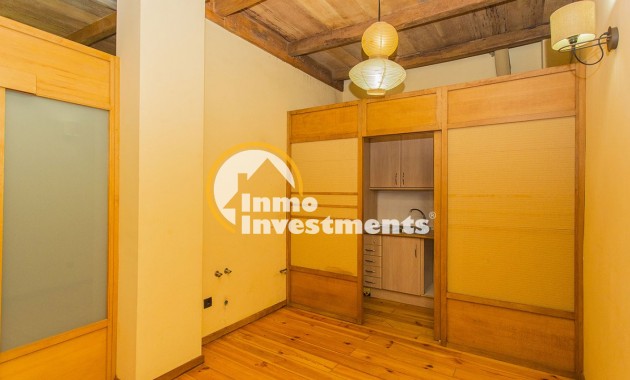 Resale - Commercial - Torrevieja - Center Torrevieja