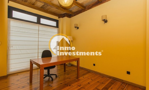 Resale - Commercial - Torrevieja - Center Torrevieja