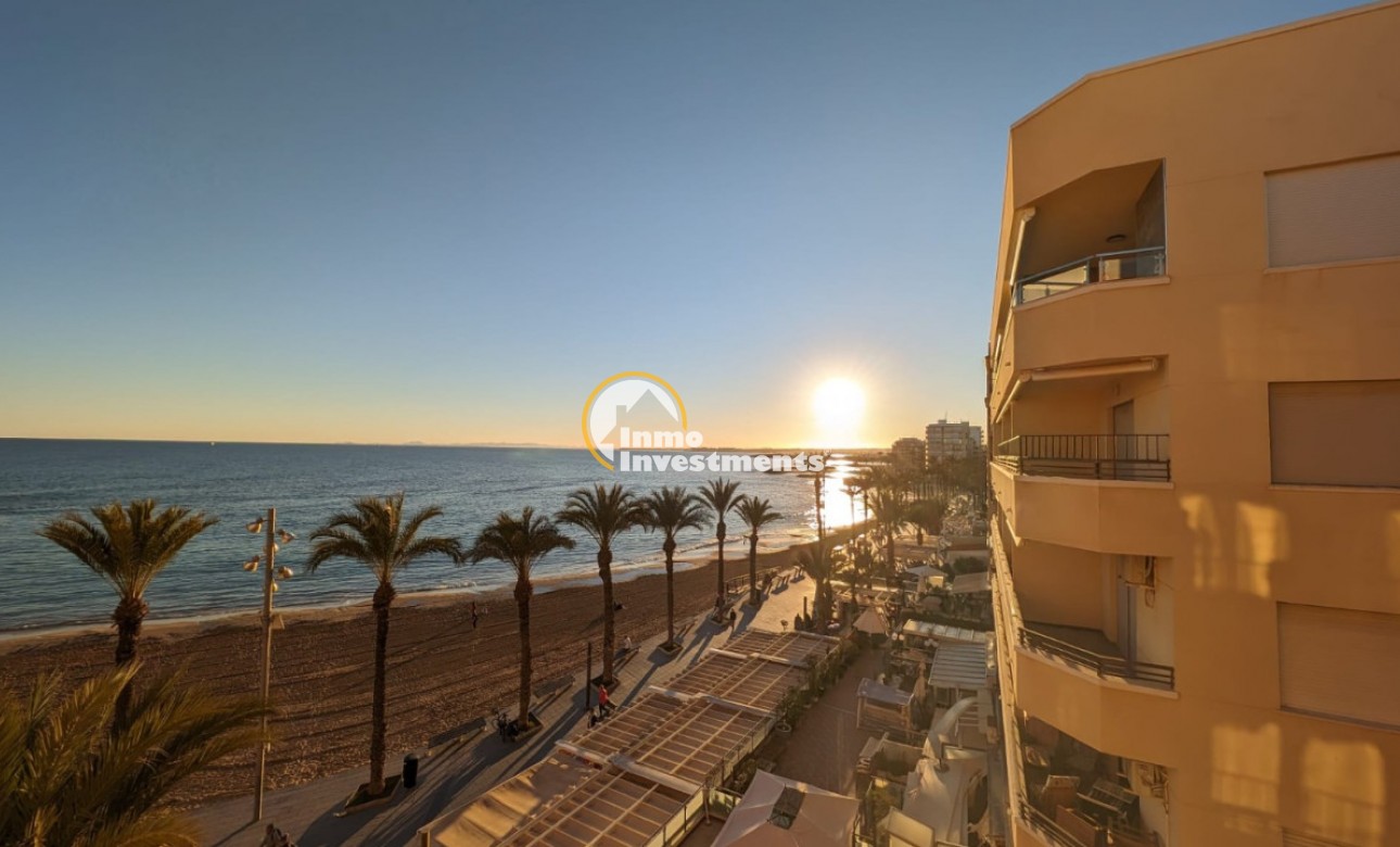 Resale - Apartment - Torrevieja - Beach