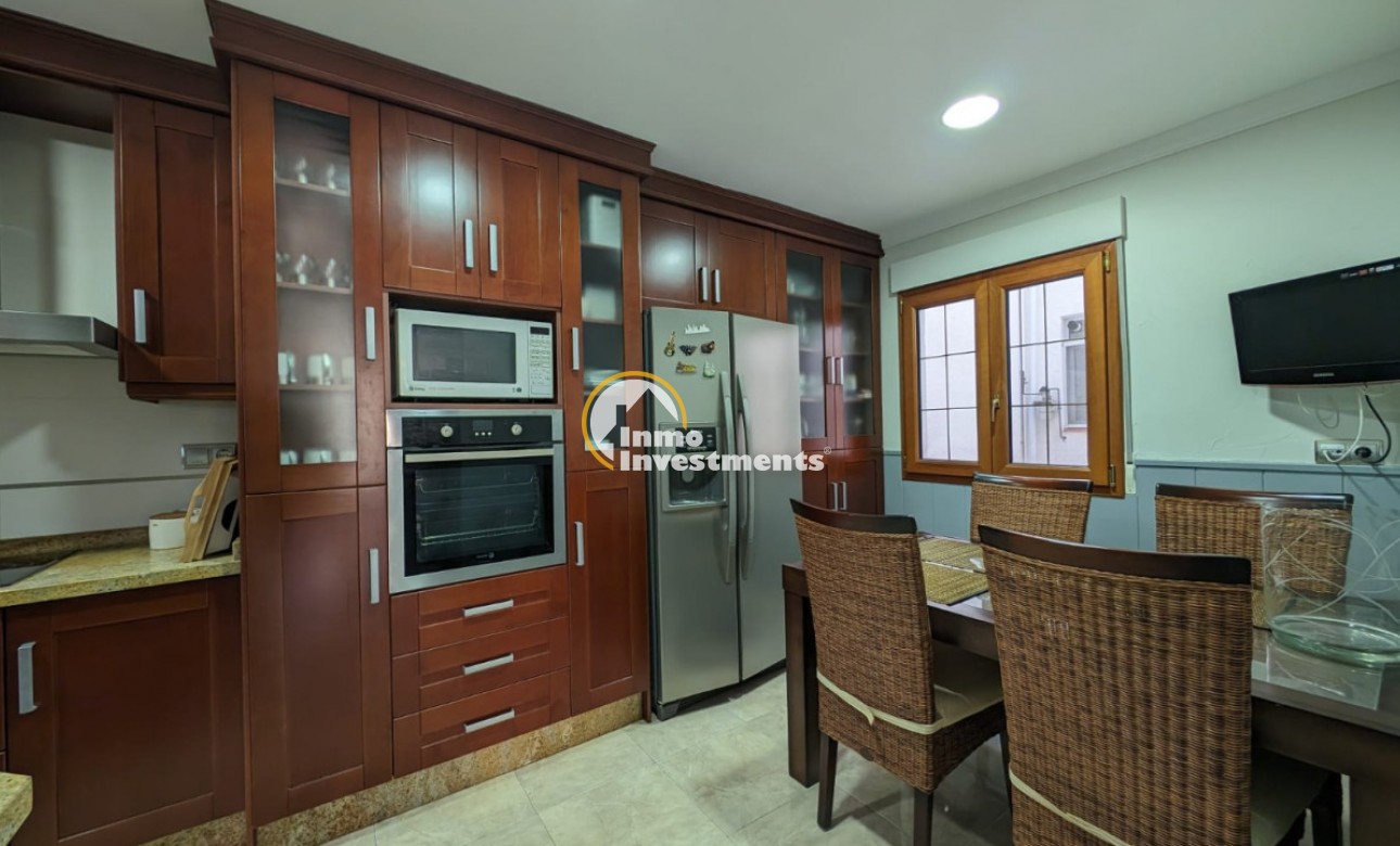 Resale - Apartment - Torrevieja - Beach