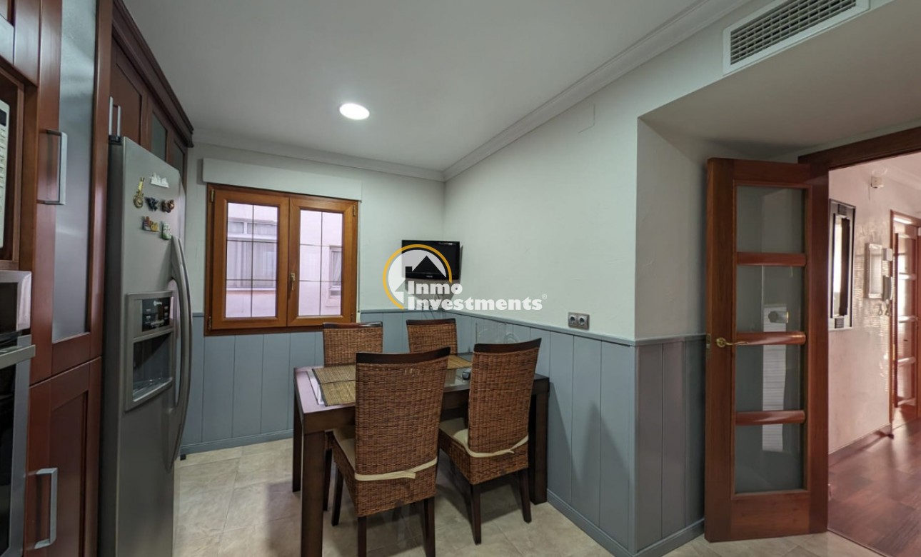 Resale - Apartment - Torrevieja - Beach