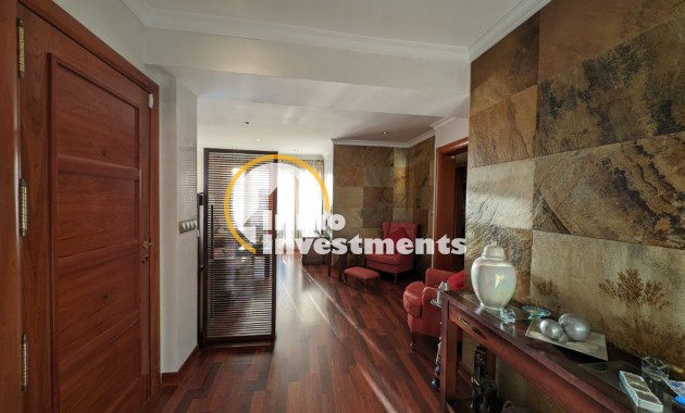 Resale - Apartment - Torrevieja - Beach