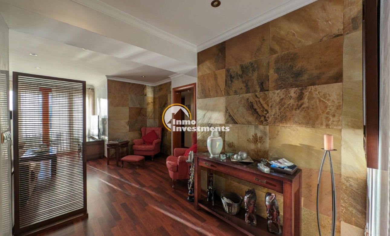 Resale - Apartment - Torrevieja - Beach