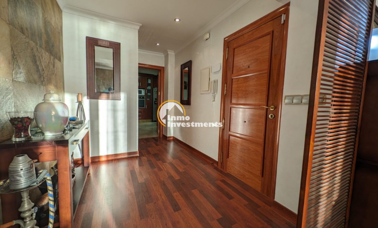Resale - Apartment - Torrevieja - Beach