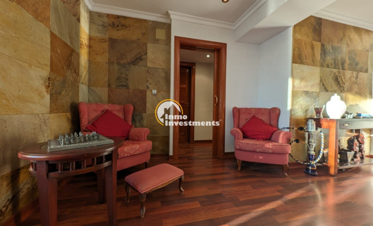 Resale - Apartment - Torrevieja - Beach