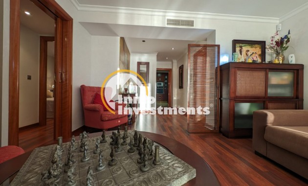 Resale - Apartment - Torrevieja - Beach