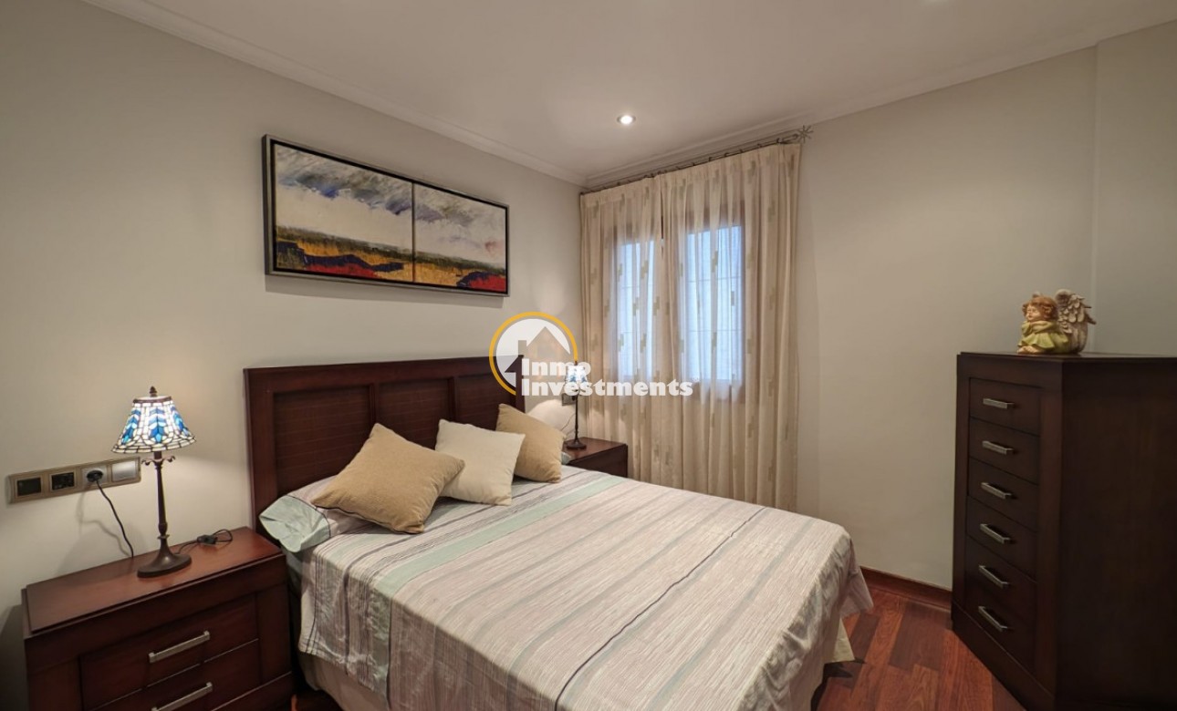 Resale - Apartment - Torrevieja - Beach