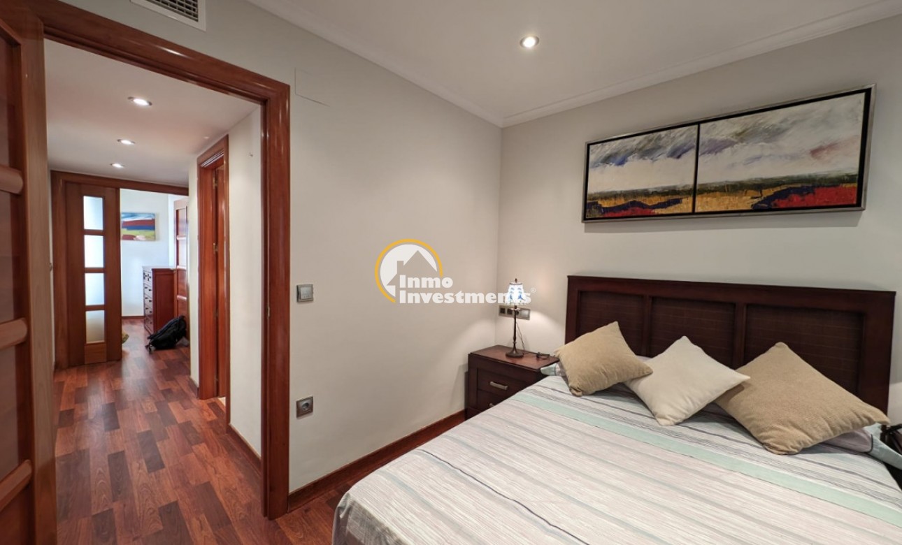 Resale - Apartment - Torrevieja - Beach