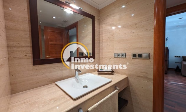 Resale - Apartment - Torrevieja - Beach