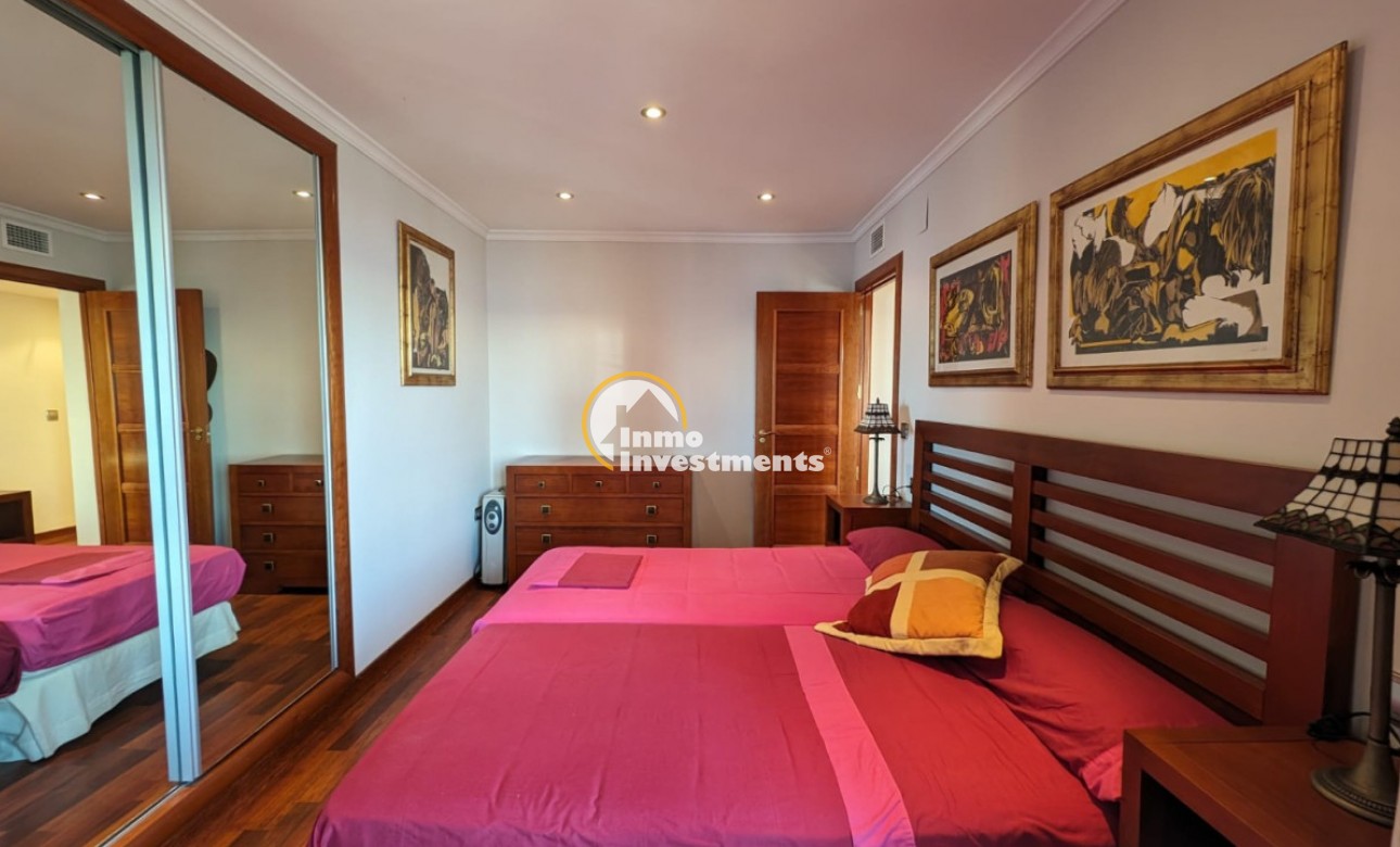 Resale - Apartment - Torrevieja - Beach