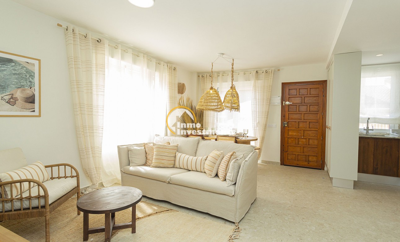 Resale - Apartment - La Mata